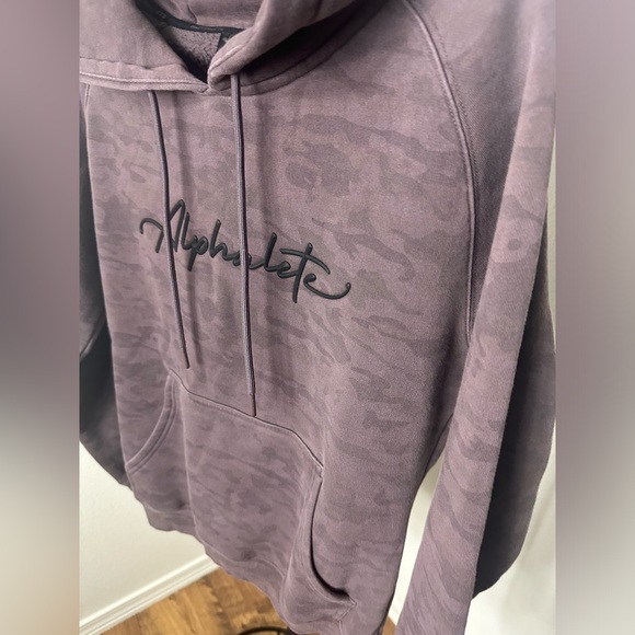 Alphalete purple tie die hoodie. - Picture 3 of 7